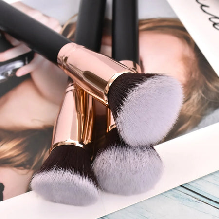 Set mit 3 professionellen Make-up-Pinseln – Multifunktionspinsel für einen perfekten Teint